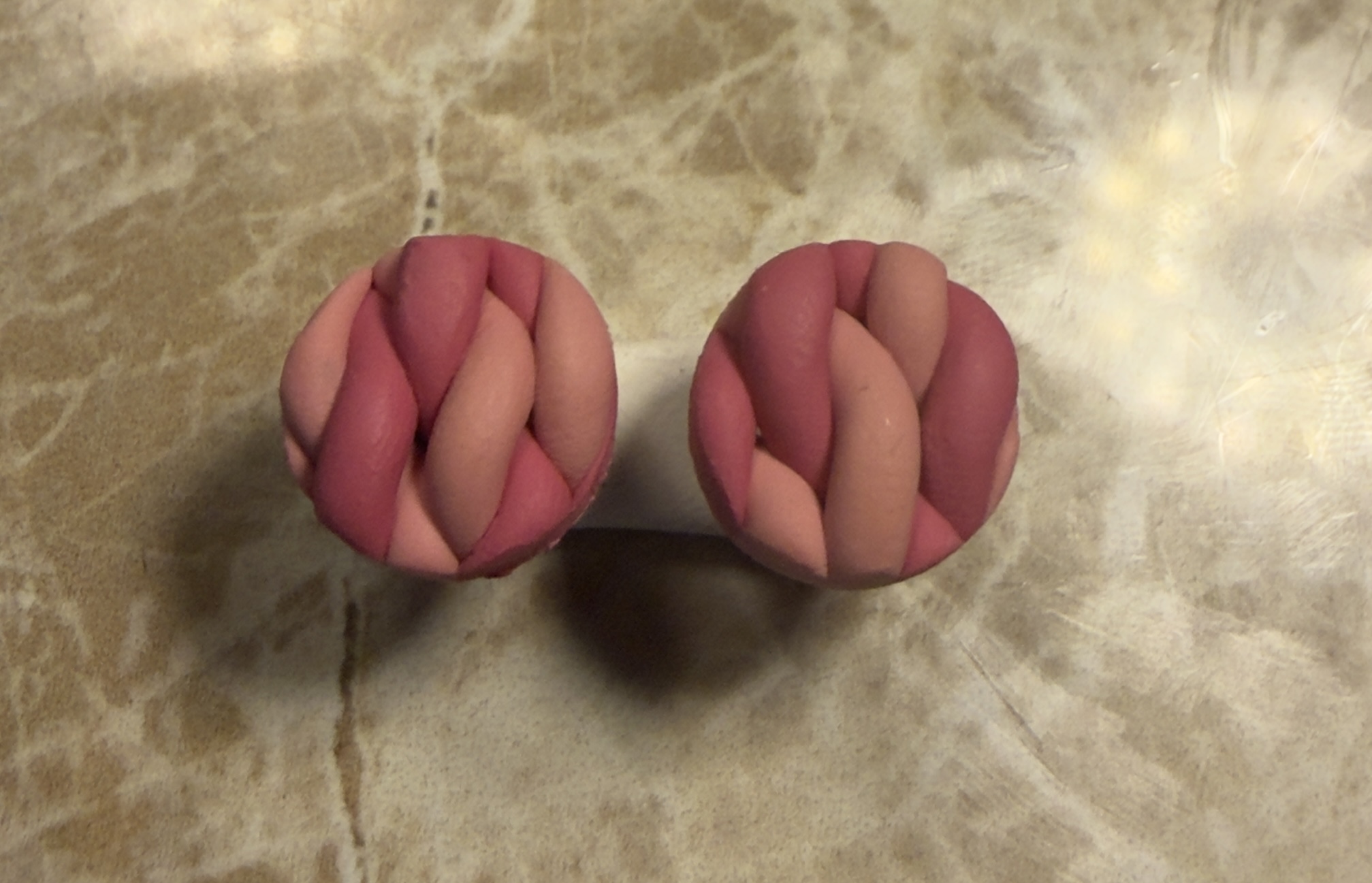 2 tone knitted (dark and light pink)