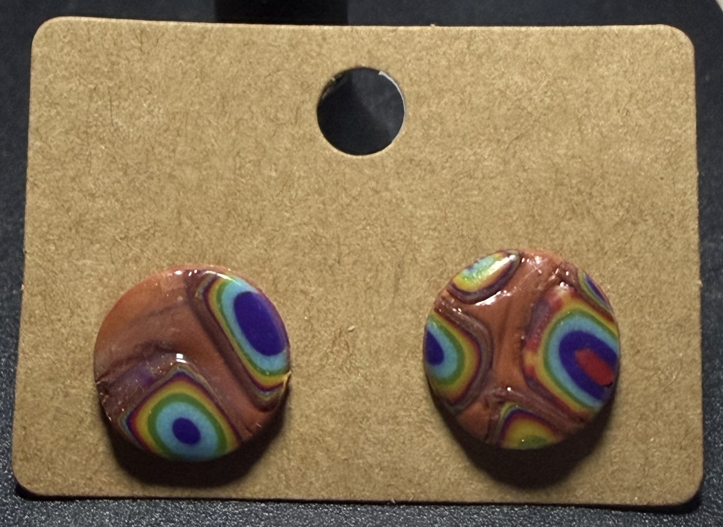 Rainbow tile stud